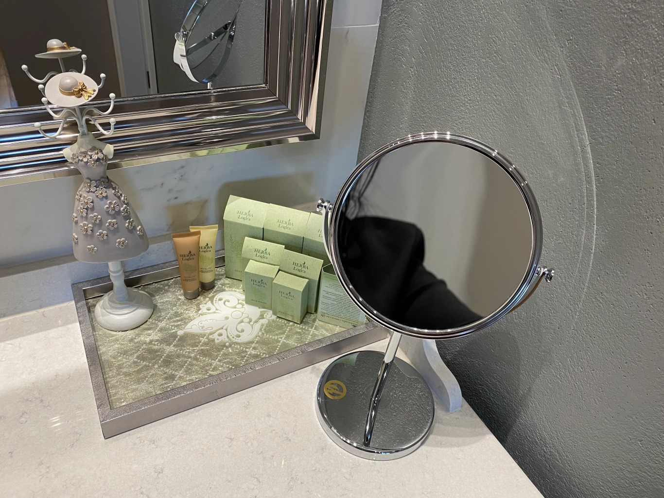 Room  Deluxe with city view