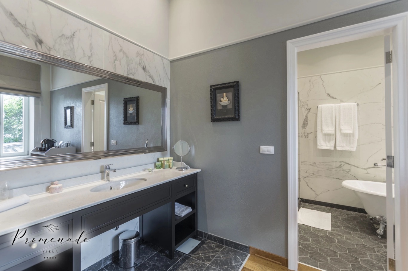 Номер-студио Делюкс с видом на море (на первом этаже)