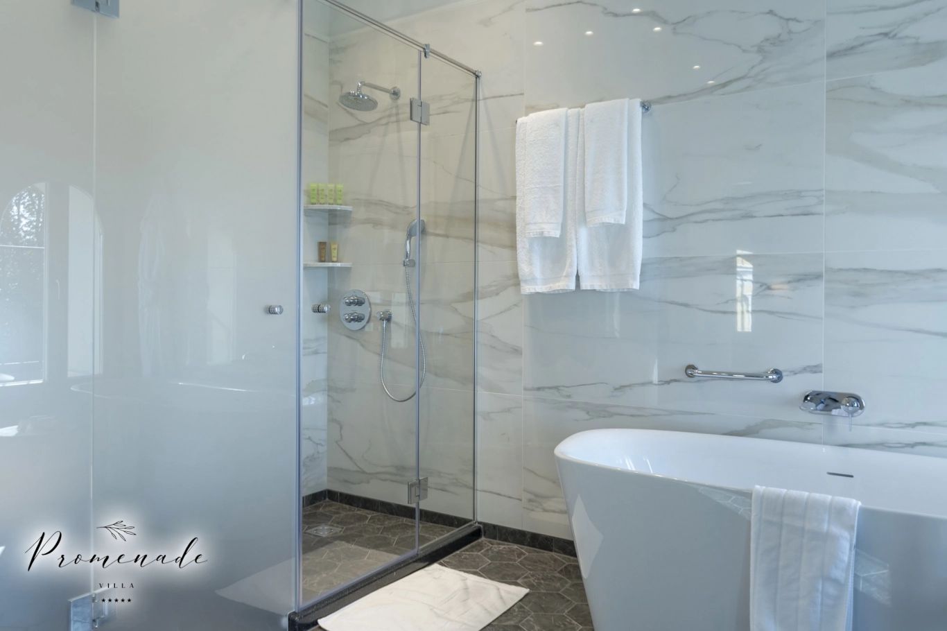 Room Deluxe with sea view