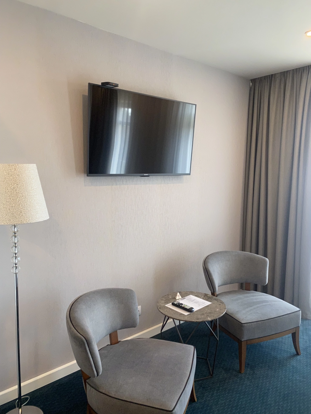 Grand deluxe room with sea view, balcony and bathtub