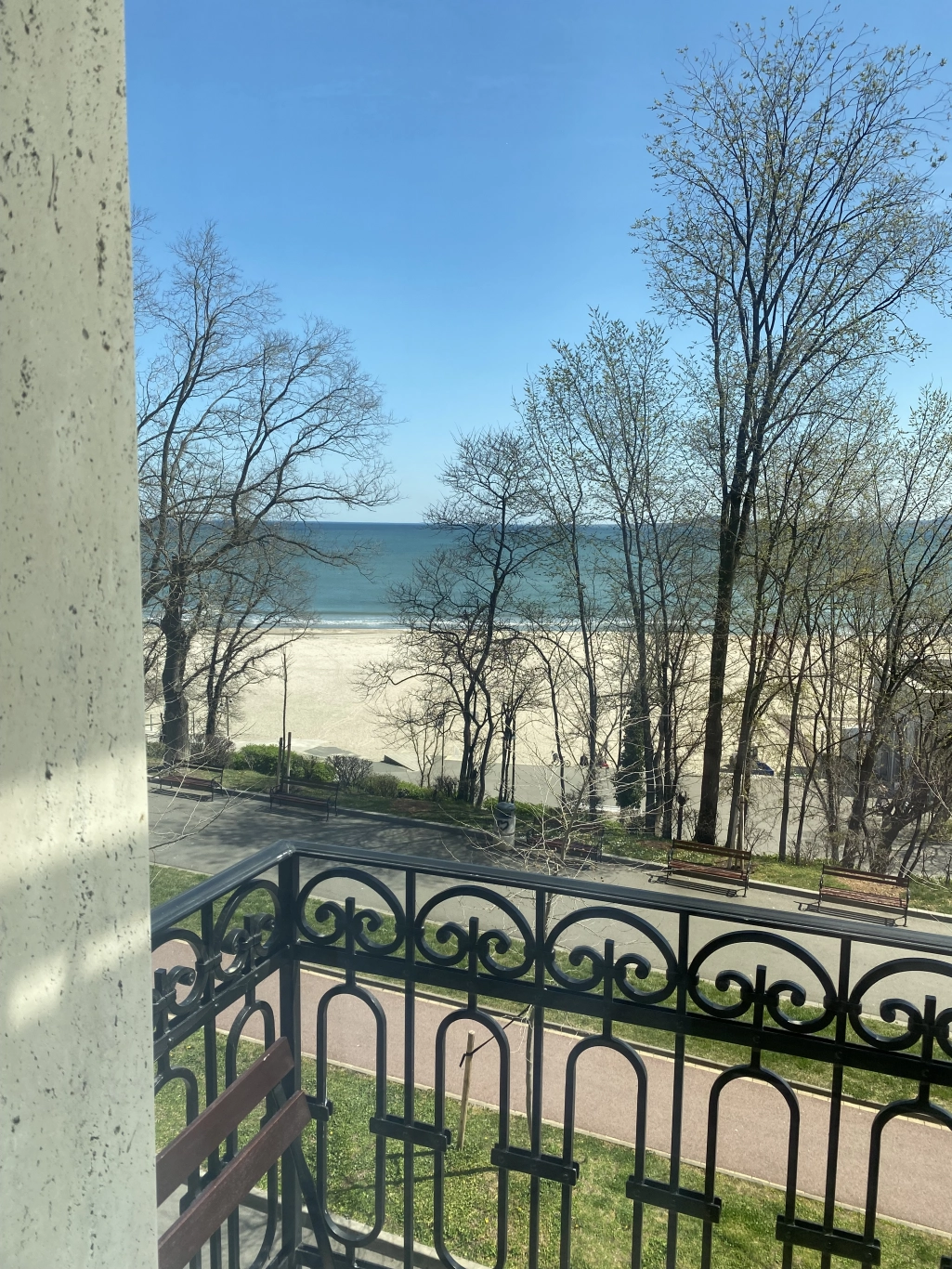 Grand deluxe room with sea view, balcony and bathtub