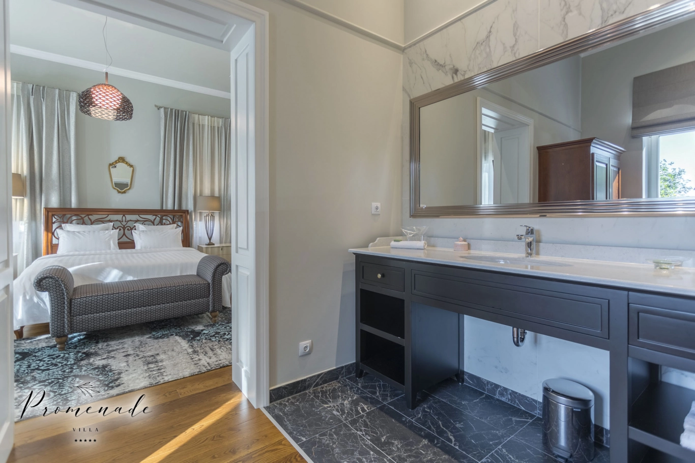 Номер-студио Делюкс с видом на море (на первом этаже)