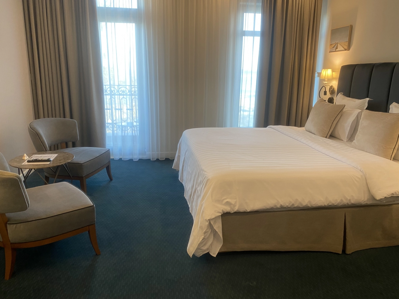 Grand deluxe room with sea view, balcony and bathtub