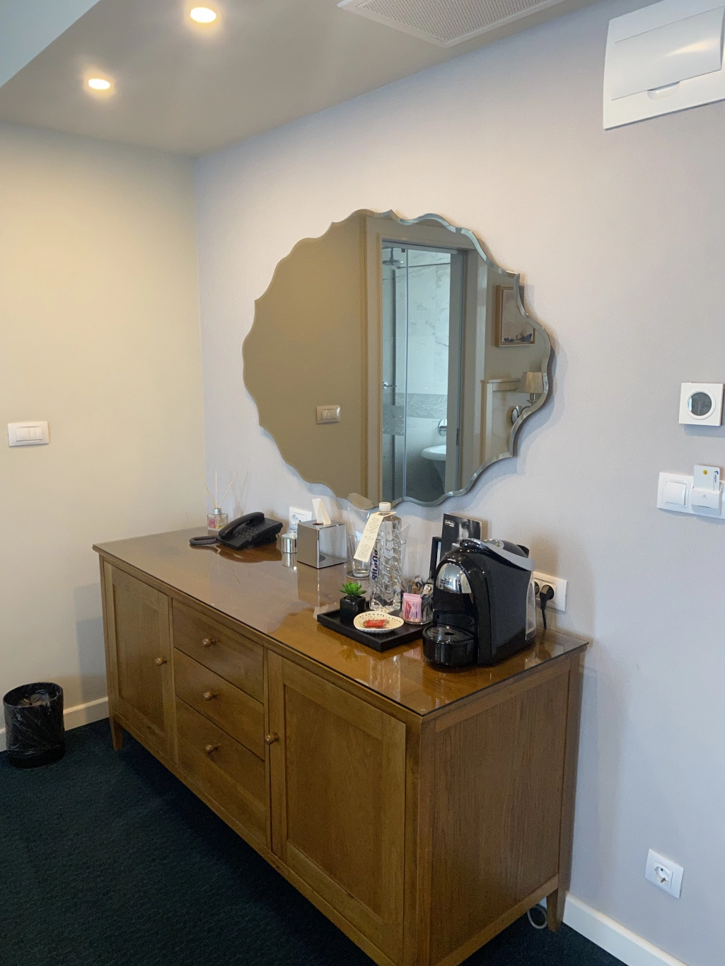 Grand deluxe room with sea view, balcony and bathtub