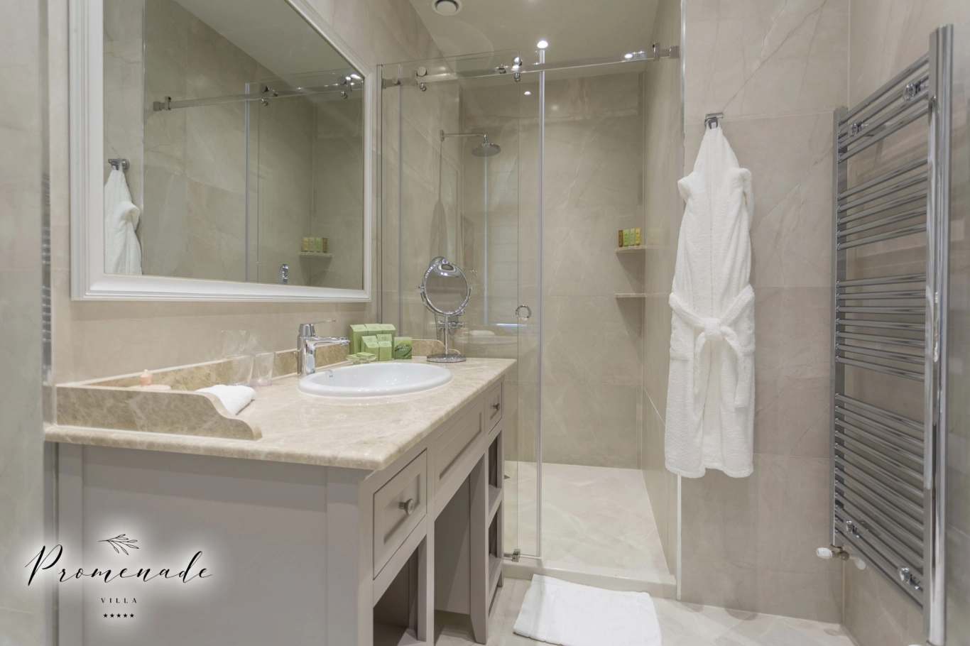 Room  Deluxe with city view