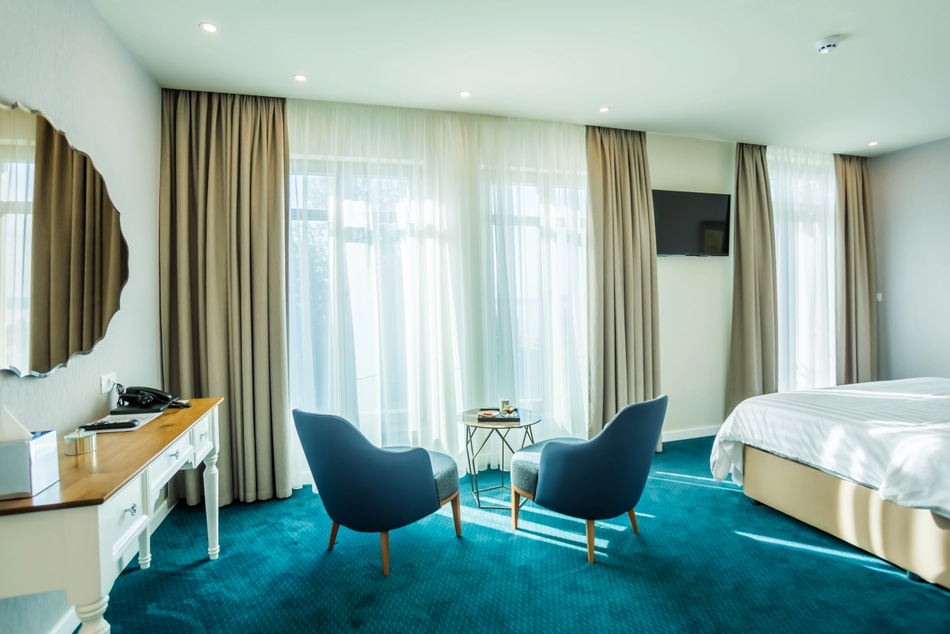Deluxe room with sea view and balcony