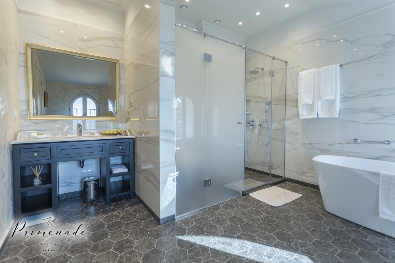 Room Deluxe with sea view