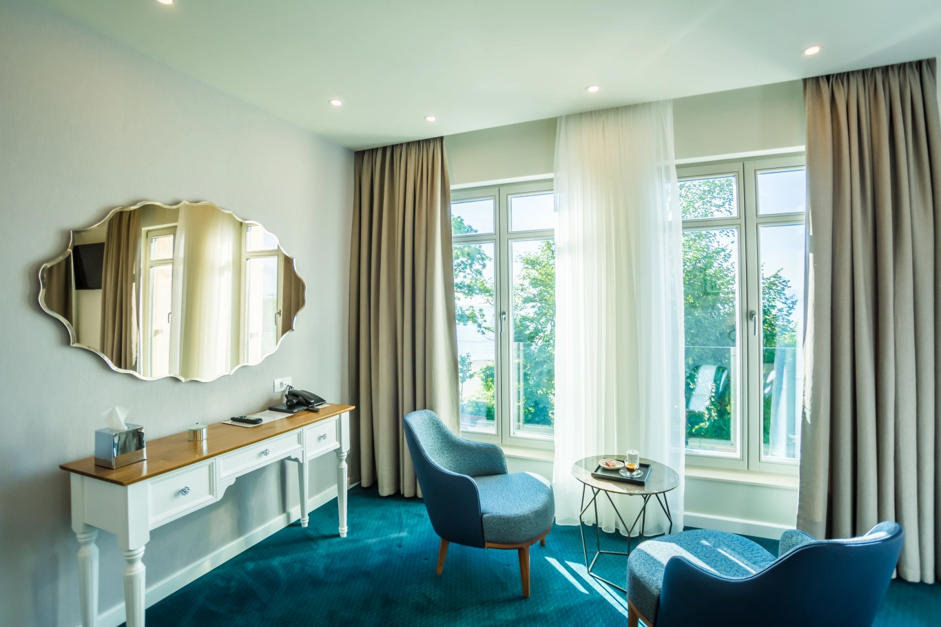 Deluxe room with sea view and balcony
