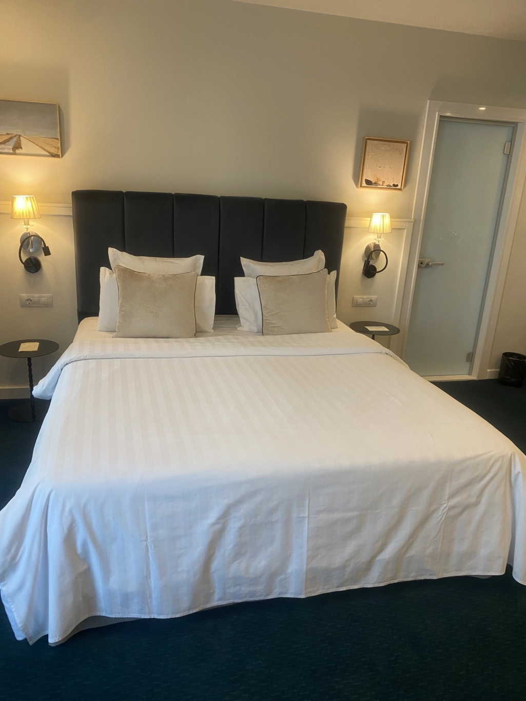 Grand deluxe room with sea view, balcony and bathtub