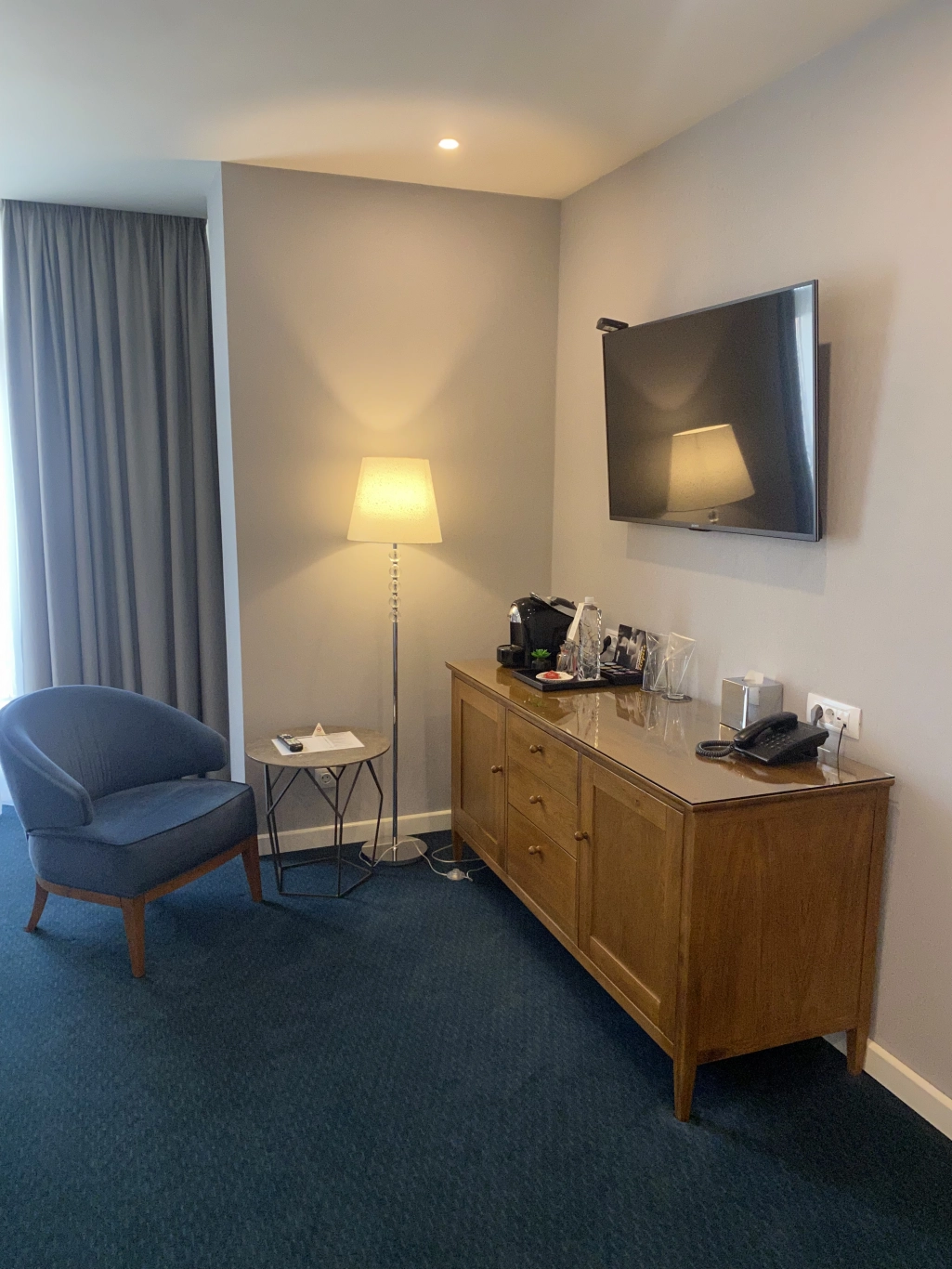 Номер на двоих